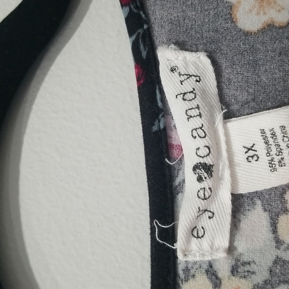 Eye Candy Long Sleeve Floral Sports T-Shirt, Sz 3X - Picture 3 of 6